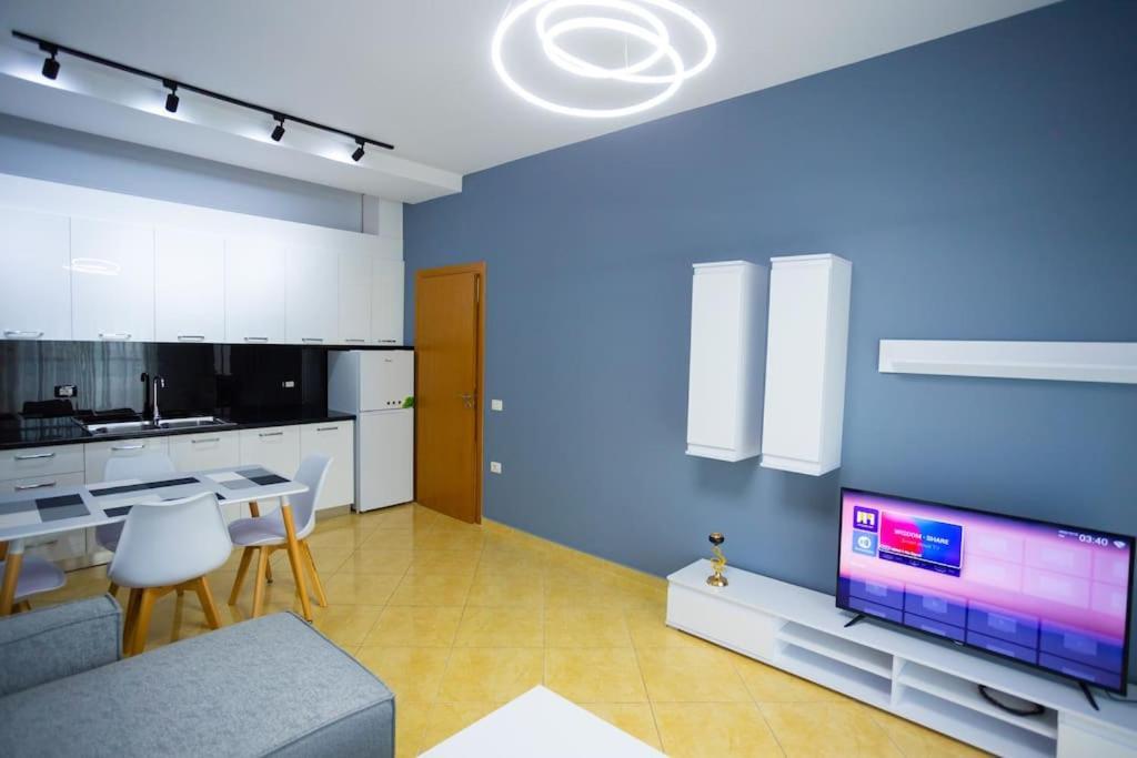 Apartment In Vlore Kejvi Exterior photo